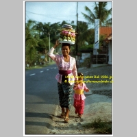 14610 Opfergaben Bali 1986.jpg